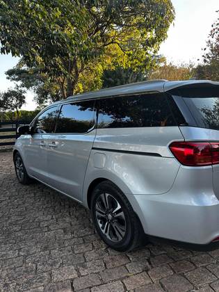 KIA CARNIVAL 3.3 EX V6 24V GASOLINA 4P AUTOMATICO KIA CARNIVAL 3.3 EX V6 24V GASOLINA 4P AUTOMATICO
